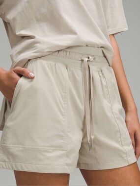 Lululemon Dance Studio High-Rise Short 3.5" Mojave Tan